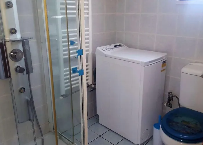 Penthouse Apartment *